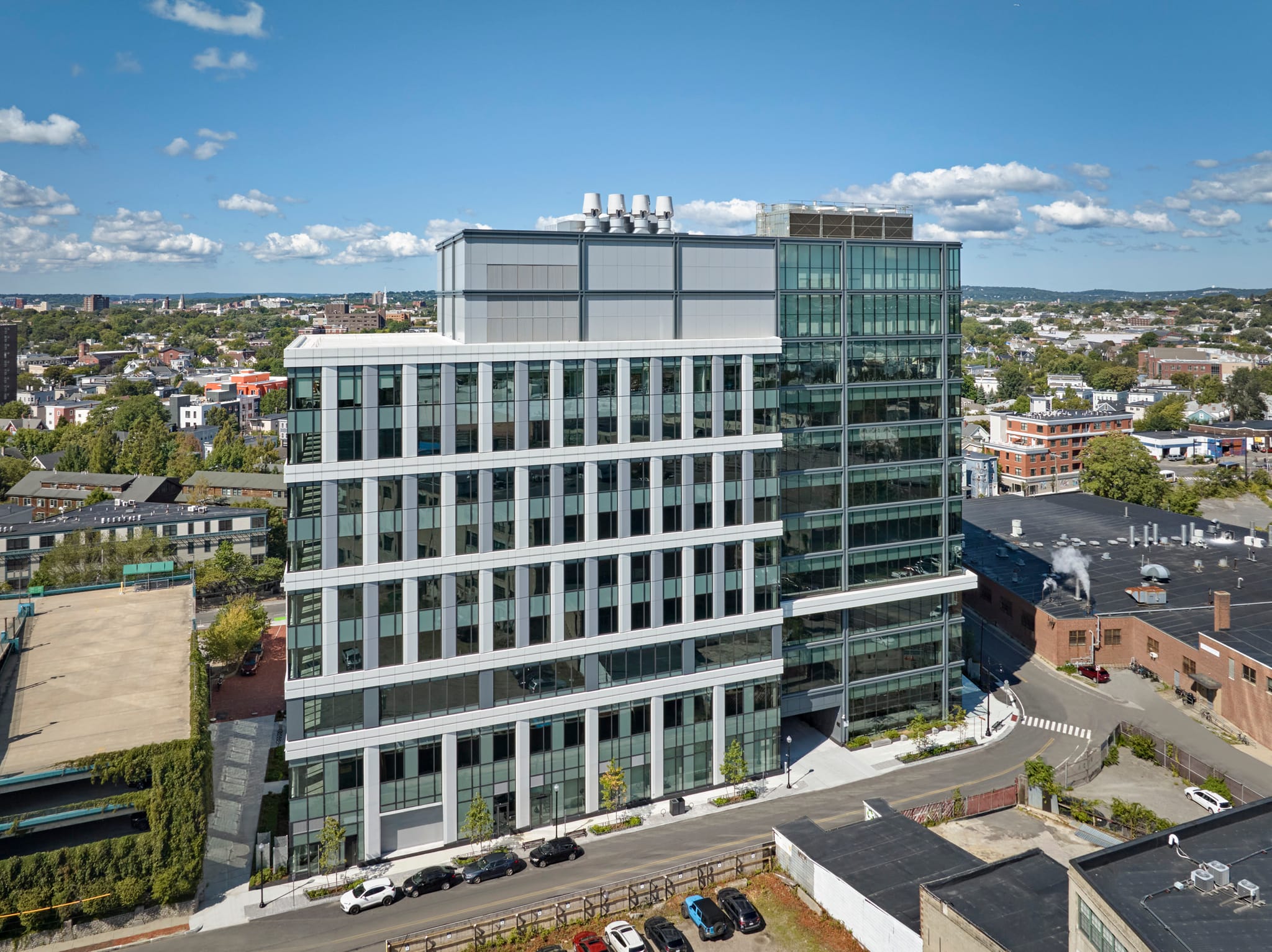 <strong>SGA Celebrates Topping Out Ceremony at Boynton Gateway, Marking Significant Progress on LEED Platinum Life Sciences Development in Somerville’s Boynton Yards</strong>